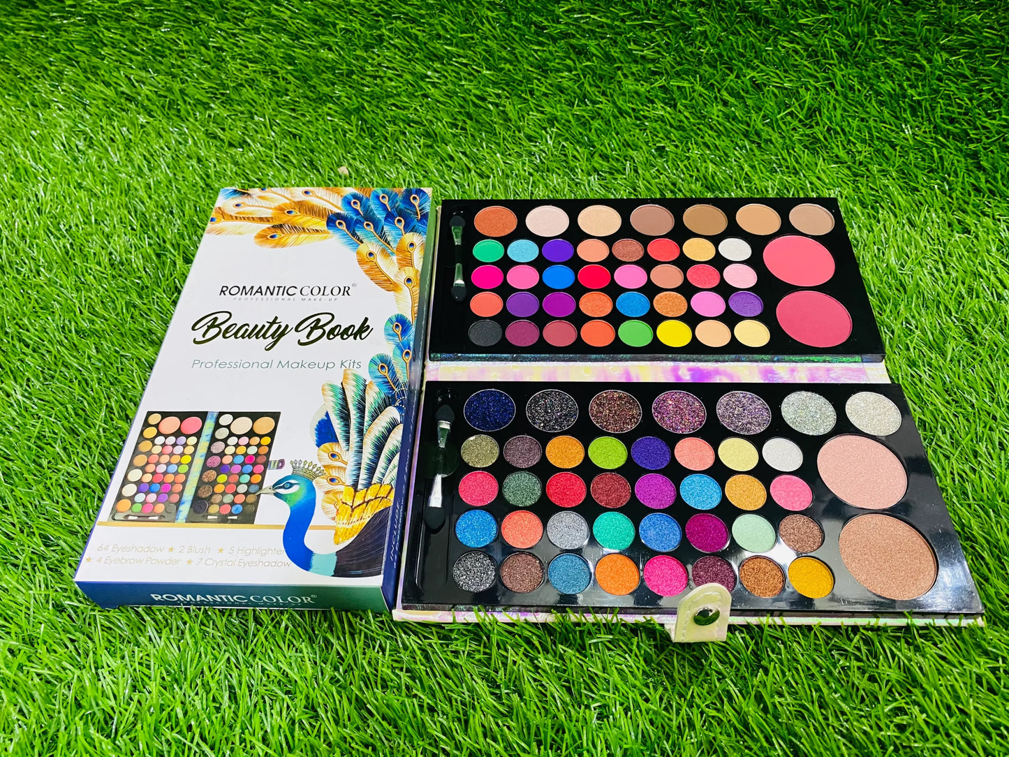 82 Colors Makeup Eyeshadow Palette Nude and Glitter eyeshadow Kit with Blush On all in 1 Makeup kit makeup kit for all girls and women