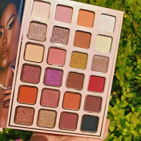 IGOODCO EYESHADOW & FACE & LIPS ALL IN ONE MULTI-COLOR MAKEUP PALETTE