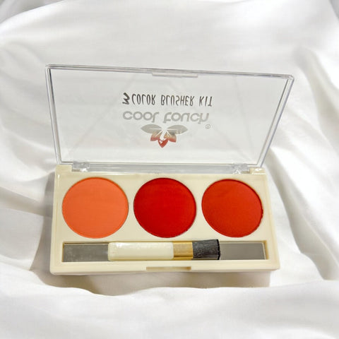 COOL TOUCH THRICE COLOR  MATTE BLUSH ON KIT